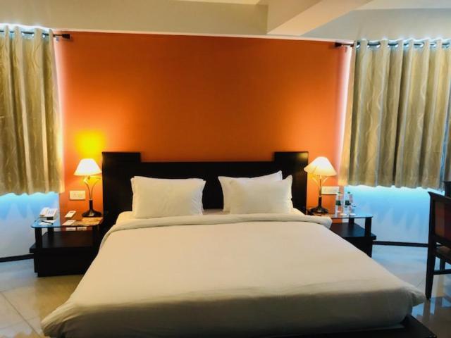 Hotel Om Tower Jaipur Exteriör bild