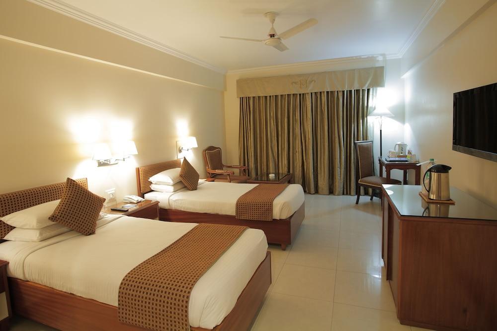 Hotel Om Tower Jaipur Exteriör bild