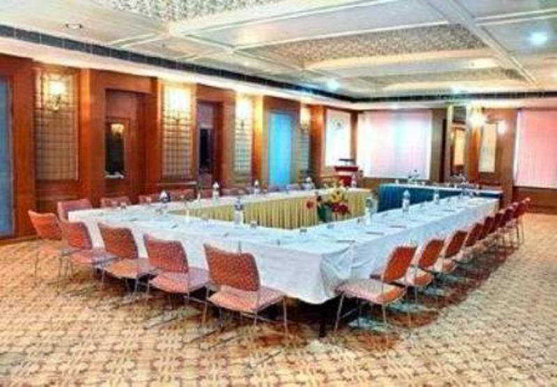 Hotel Om Tower Jaipur Exteriör bild